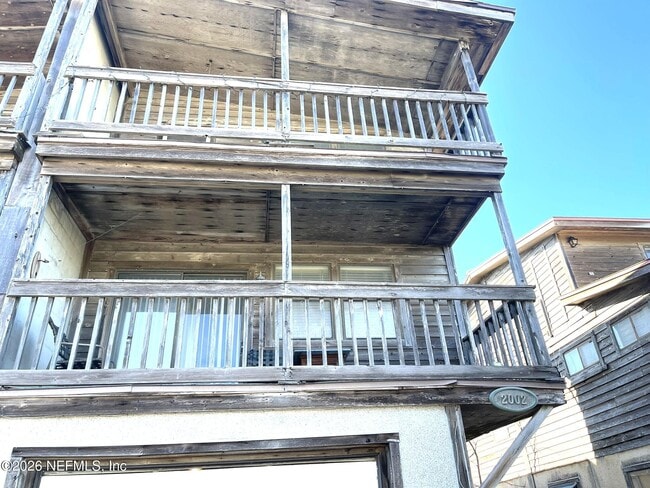 Building Photo - 2002 First St