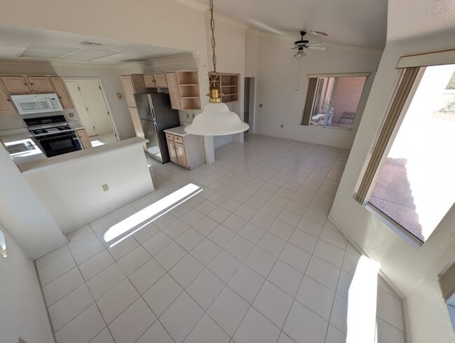 Building Photo - 2504 Sunup Dr