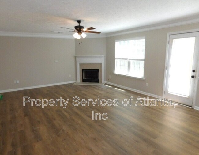 Building Photo - 1834 Stephens Pond View