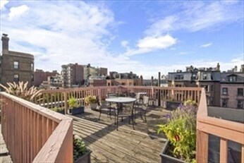 Building Photo - 255 Beacon St