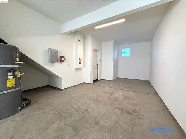 Building Photo - 3810 Norbridge Ave