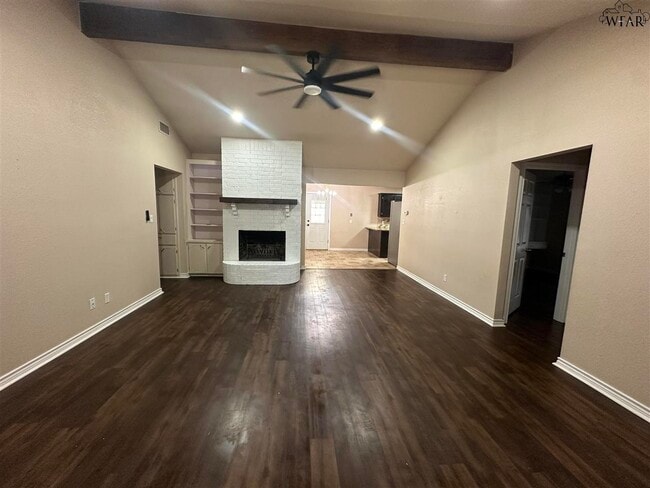 Building Photo - 2808 Ecleto Blvd