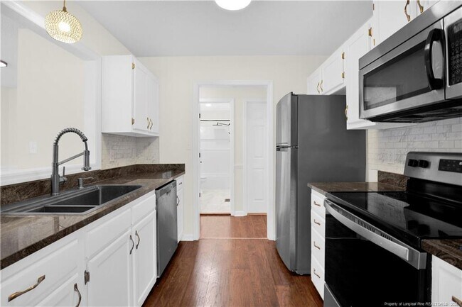 Building Photo - 7000 Medway Ct