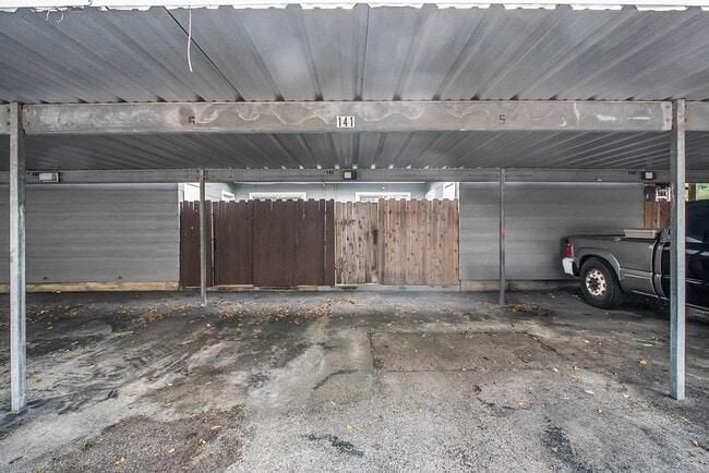 Building Photo - 11002 Hammerly Blvd