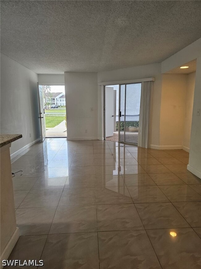 Building Photo - 108 Santa Clara Dr