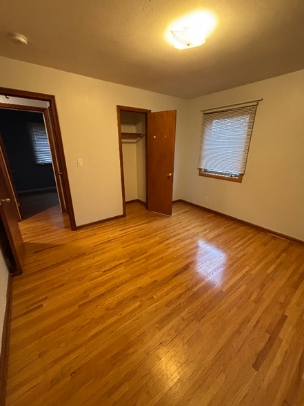 Building Photo - 2057 Emerald Ln