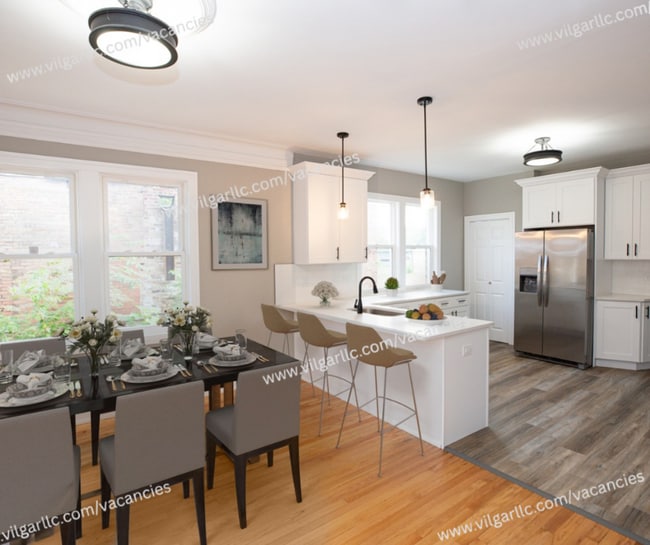 Building Photo - SPECIAL OPPORTUNITY – LARGE 6 BEDROOM RELATED-LIVING HOME