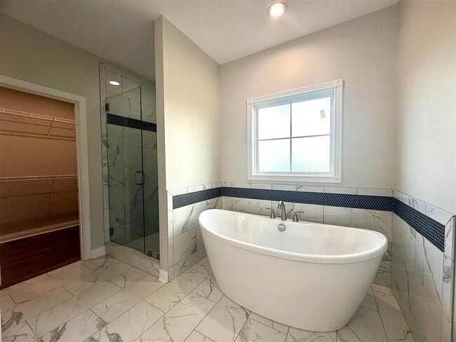 Building Photo - 5363 Crocus Dr