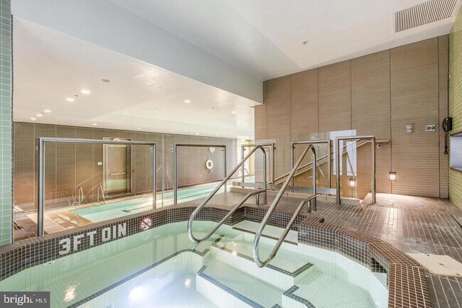 Building Photo - 1414 S Penn Square