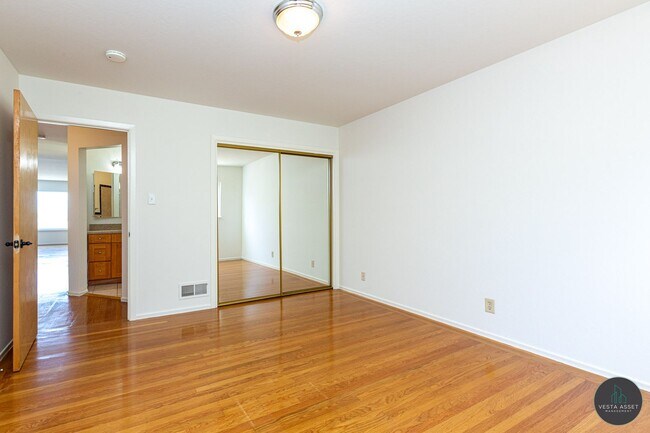 Building Photo - 153-155 Peralta Avenue