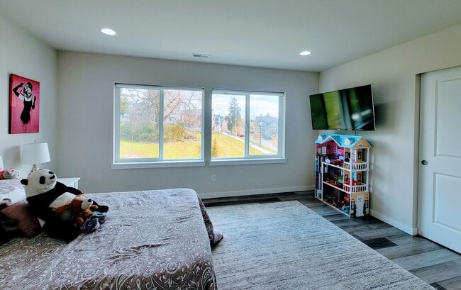 Building Photo - Bright, Spacious 4 bedroom in Pinnacle Peak