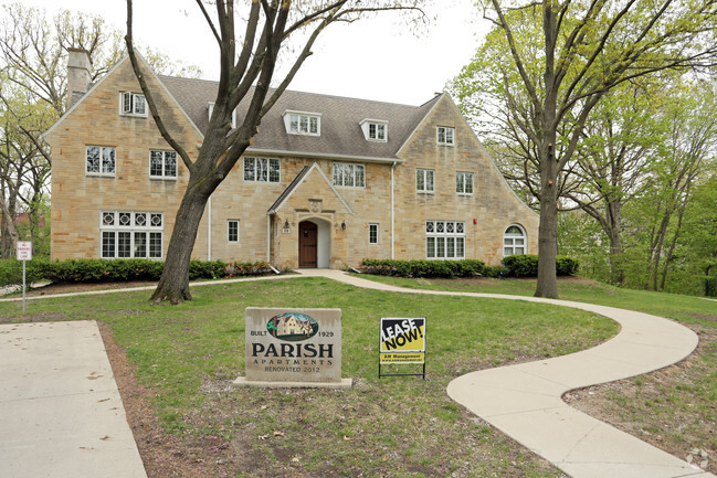 Building - Parish Apartments