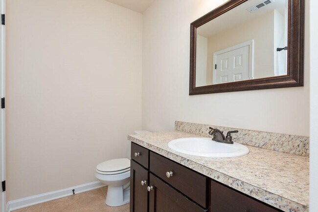 Building Photo - 154 Cypress Ct