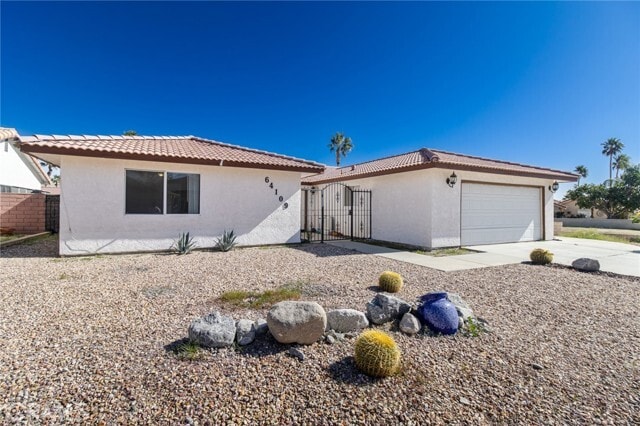 Building Photo - 64109 Doral Dr
