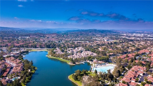 Building Photo - 19 Redbud