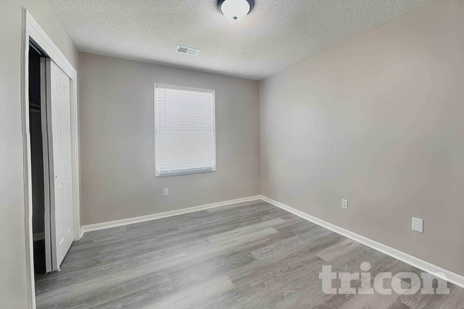 Building Photo - 14513 W 138th Terrace