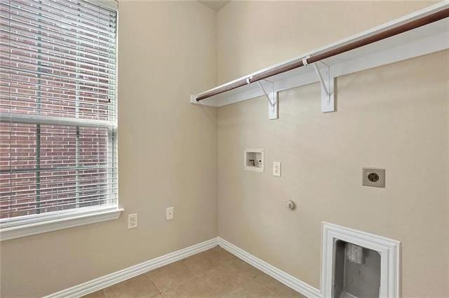 Building Photo - 212 Chester Dr