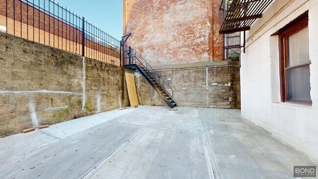 Building Photo - 75 Pierrepont St