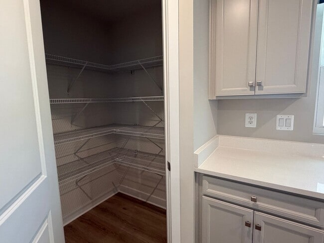 Building Photo - 80 White Sands Blvd