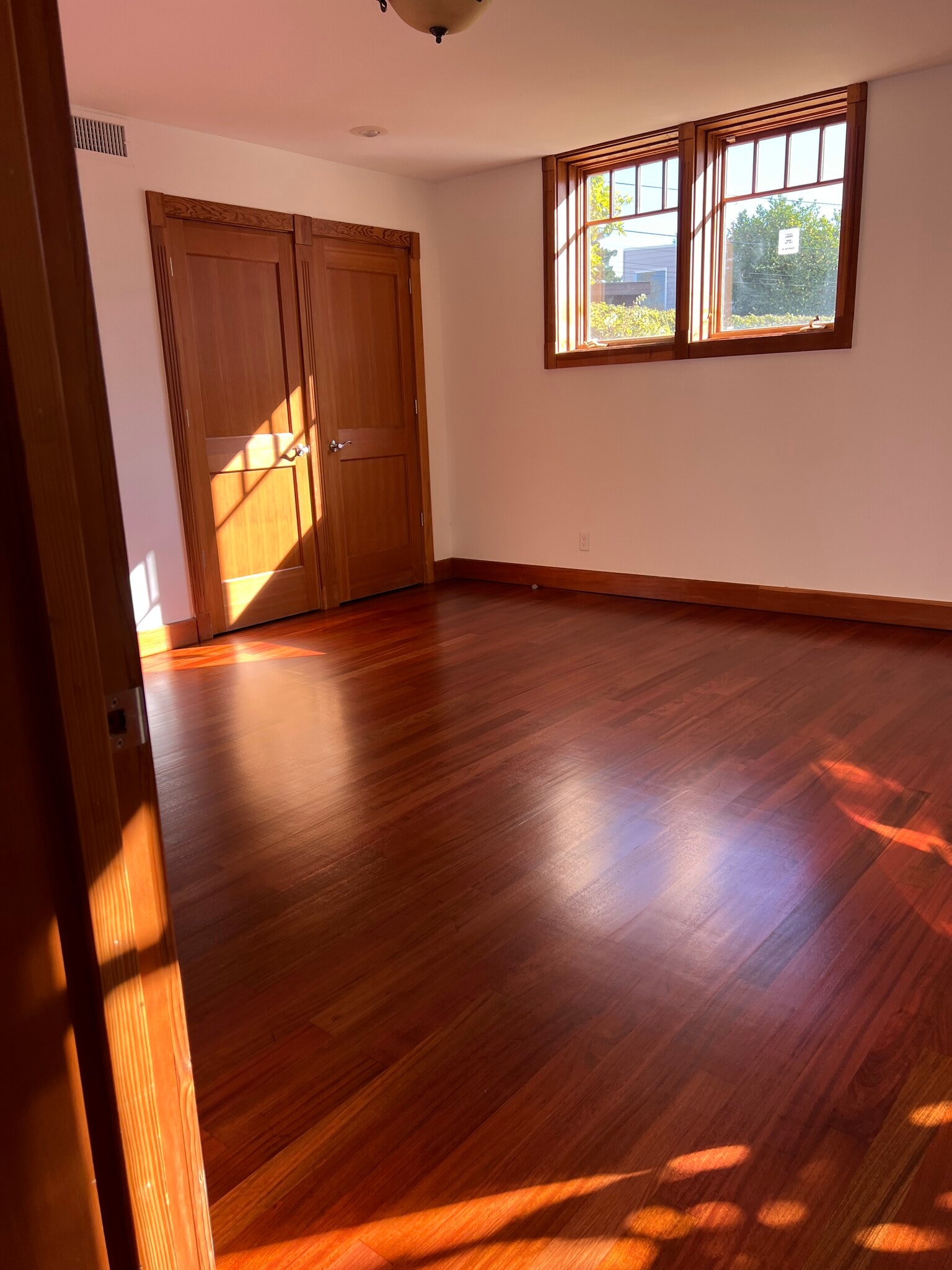 Building Photo - 5825 Saint Paul Ct