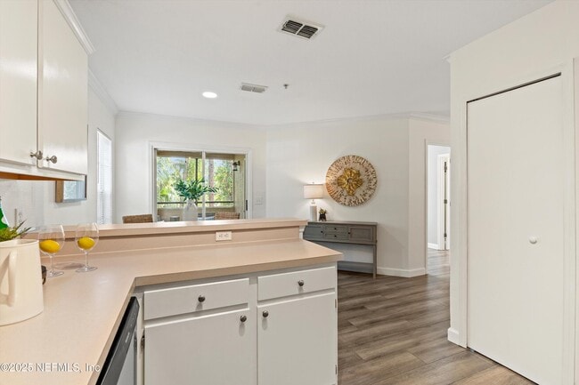 Building Photo - 1655 The Greens Way