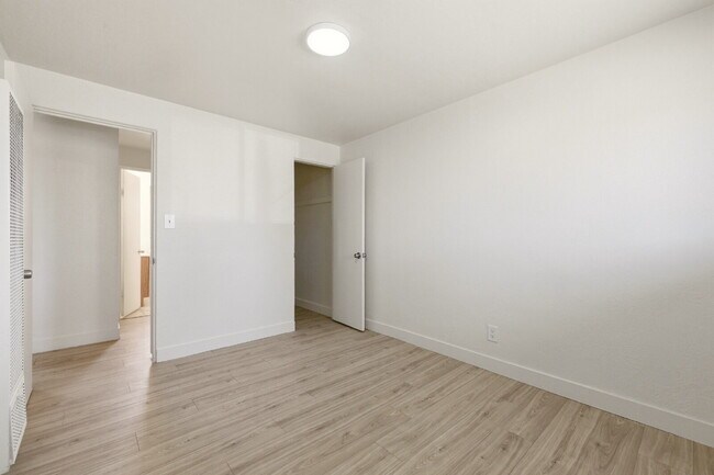 Building Photo - Remodeled 1 Bedroom 1 Bathroom with Easy Access  to Aurora Central and Downtown Denver!