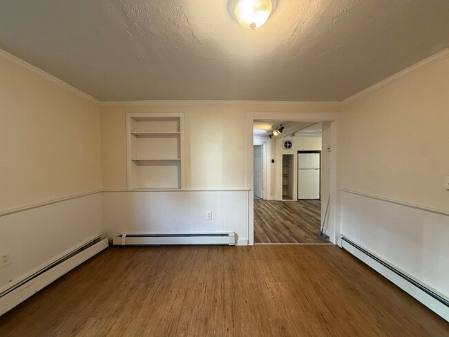 Building Photo - 31 Pleasant St