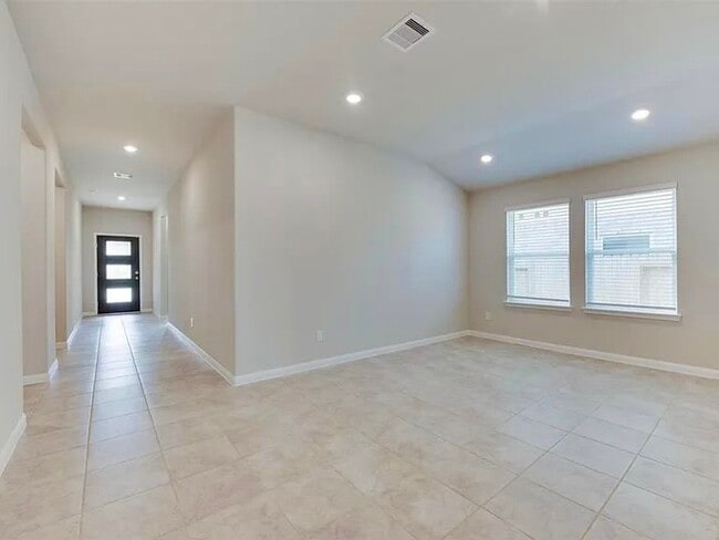 Building Photo - 2418 Humble Wy