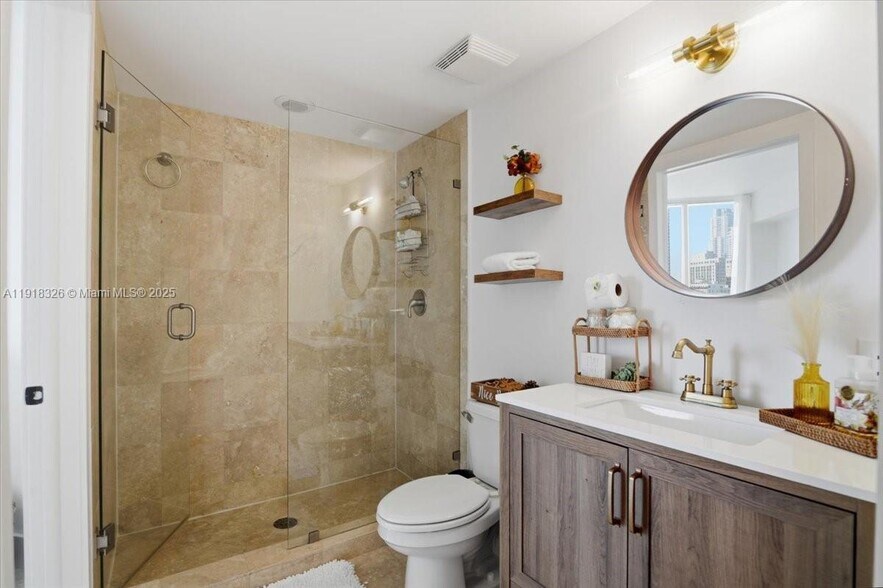 Building Photo - 350 S Miami Ave