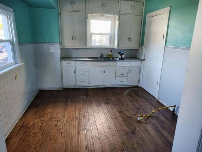 Building Photo - 3.0 bedroom in Anderson Indiana 46016