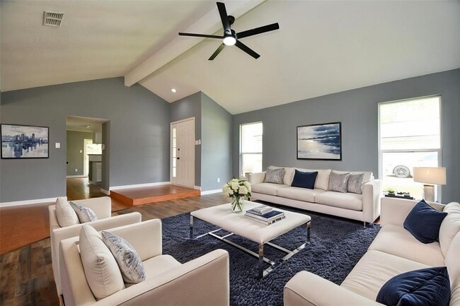 Building Photo - 17022 Quail Park Dr