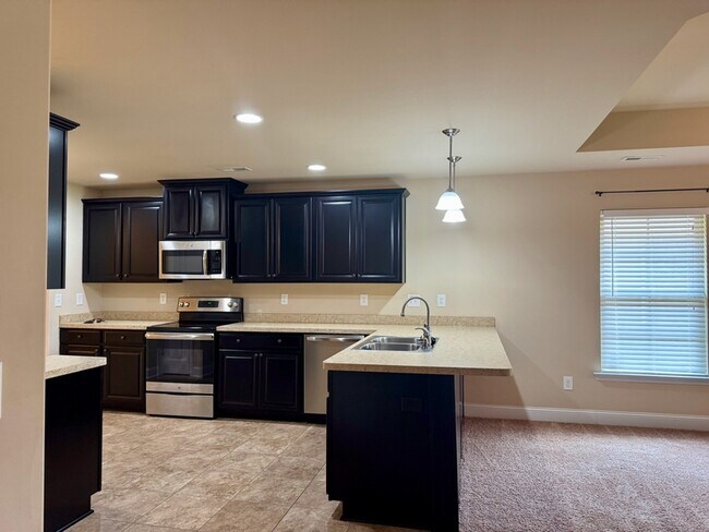 Building Photo - 176 Harold Murphy Dr
