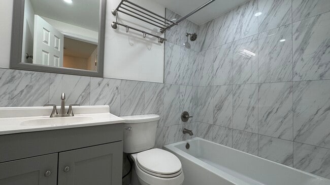 Building Photo - 333 Loring Rd