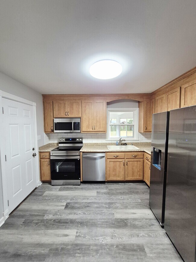 Building Photo - 97 Waterview Dr