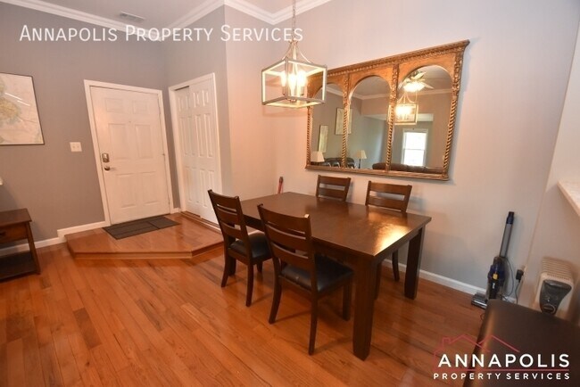 Building Photo - 20 Greystone Ct