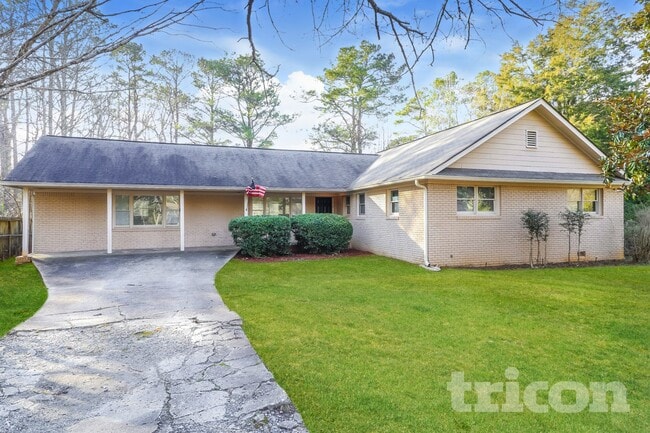 Building Photo - 5266 Memorial Ln SW