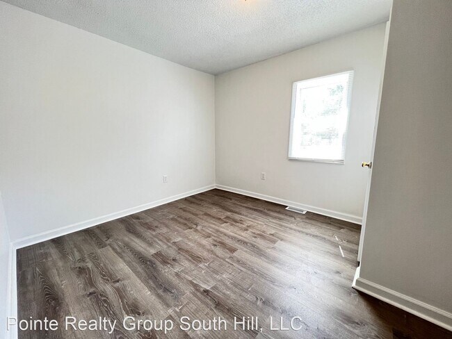 Building Photo - 3 br, 1 bath House - 7233 Highway One