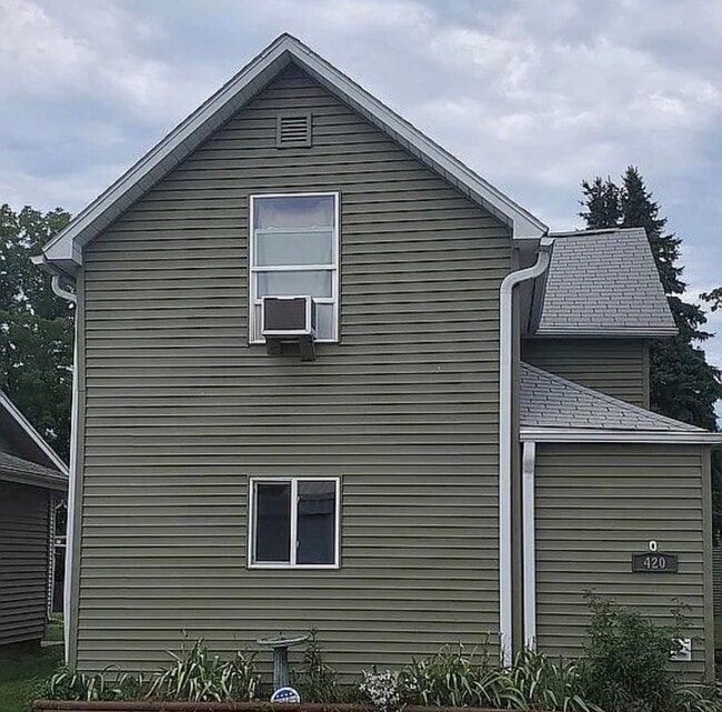 Building Photo - 420 N 4th St