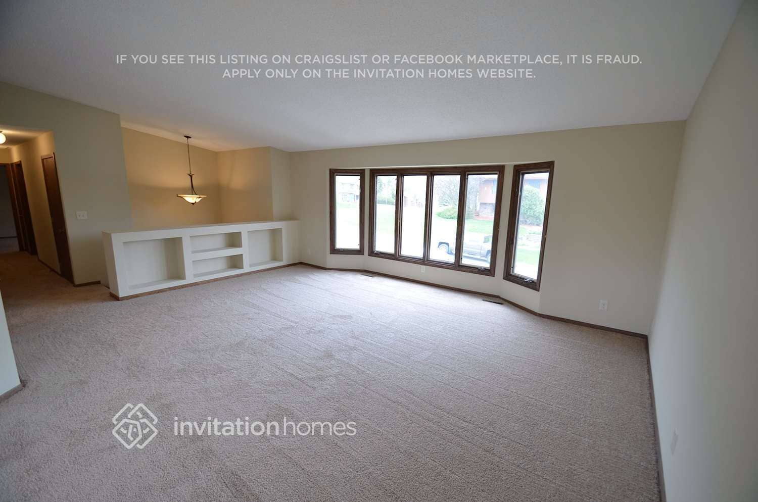 Building Photo - 943 Pine View Ct
