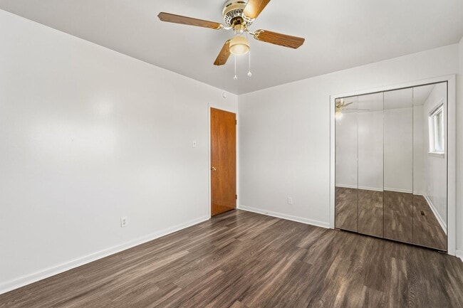 Building Photo - 1606 Savannah Dr