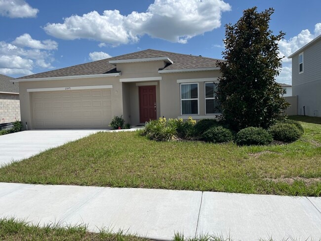 Building Photo - 2571 Driftwood St