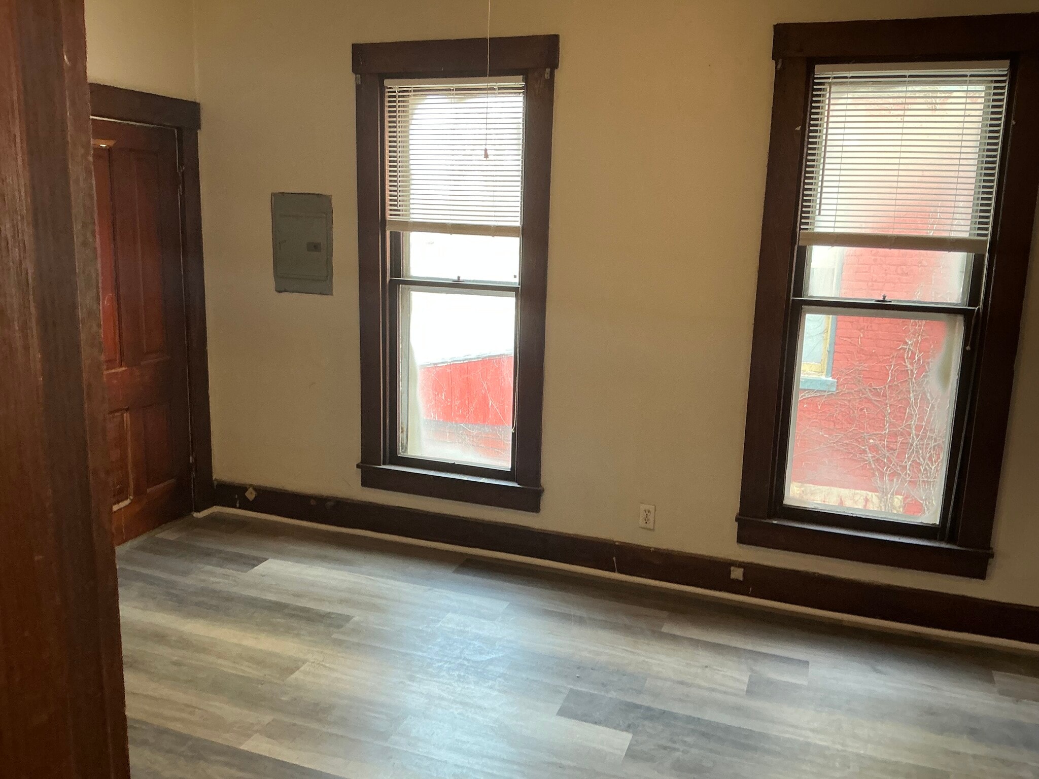 Building Photo - 30 S 13th St