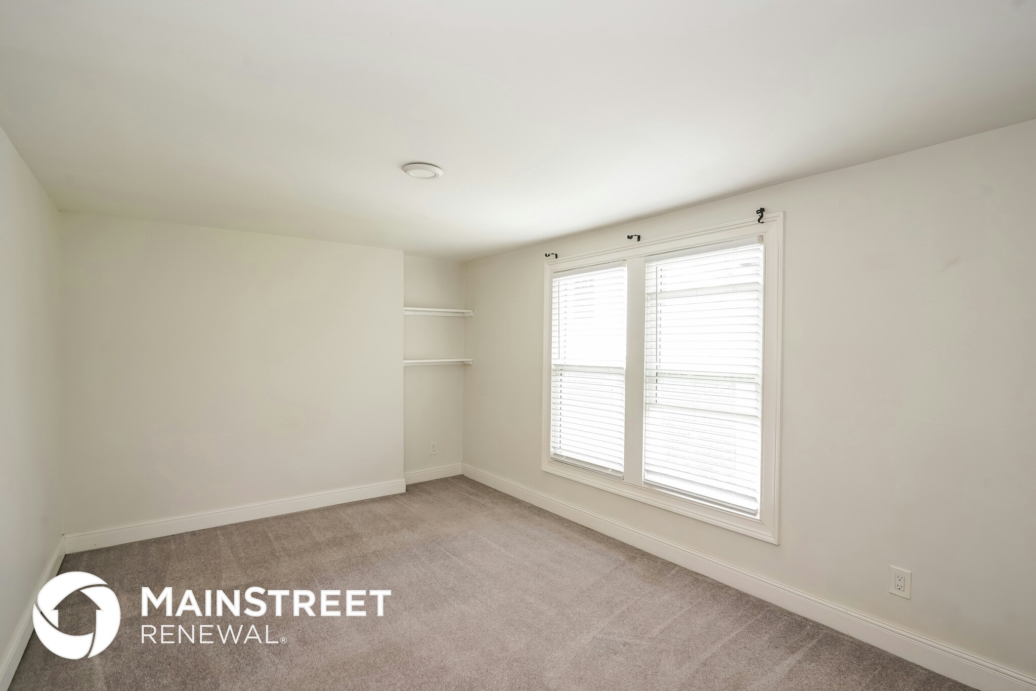 Building Photo - 1508 Villa Pl