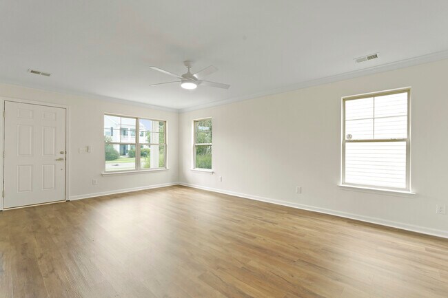 Building Photo - 3 Chandler Bluff Dr