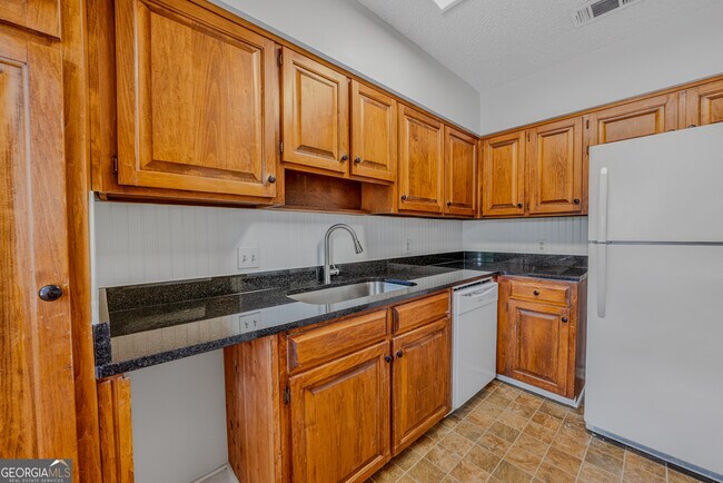 Building Photo - 207 Harwell Ave