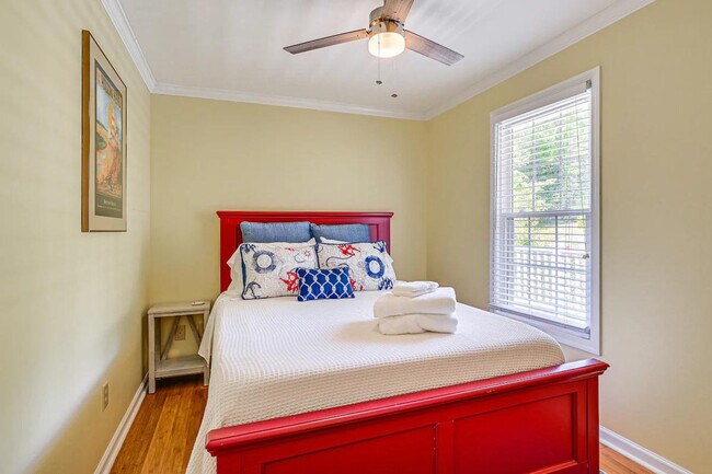 Building Photo - 4984 Webster Rd