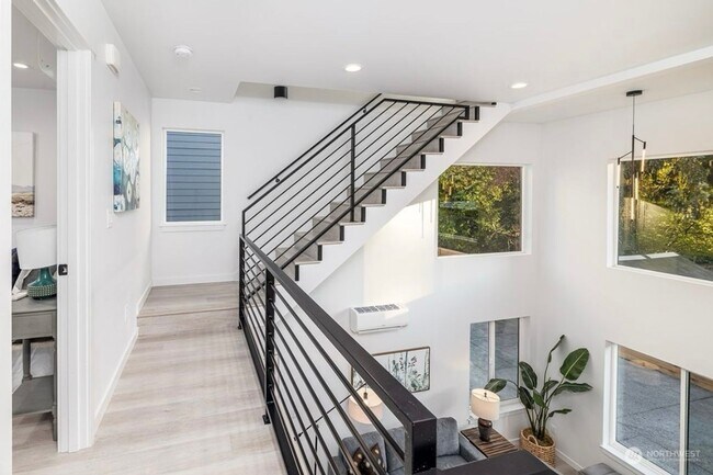 Building Photo - 8664 A 13th Ave NW