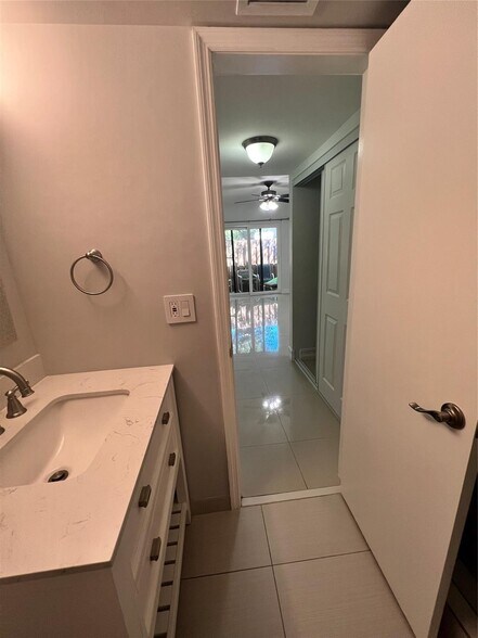 Building Photo - 2352 NW 37th Ave