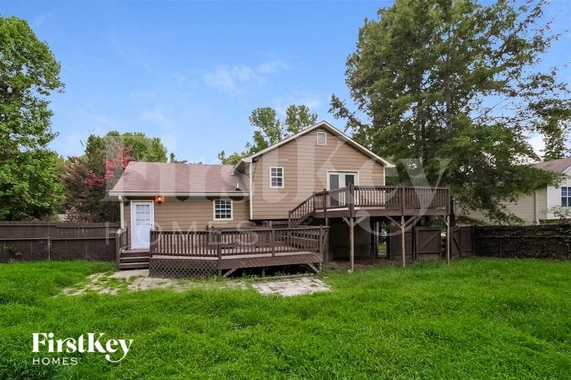 Building Photo - 105 Tanner Dr