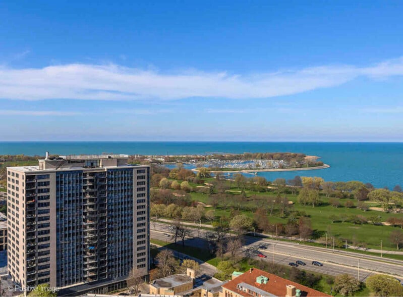 Primary Photo - 655 W Irving Park Rd